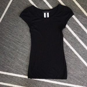 BCBG • Women’s black Scoop Neck Top
